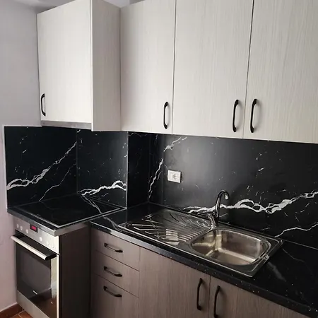 Sunflower Apartment Durres